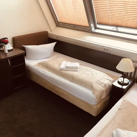 Hotel Upper Kurfürstendamm 3*