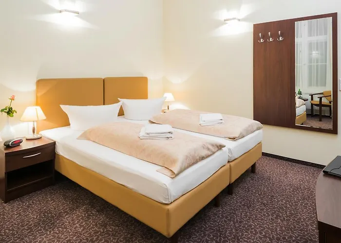 Upper Kurfürstendamm 3*