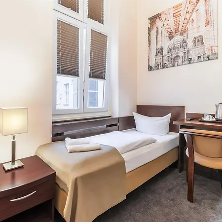 Upper Kurfuerstendamm Hotel Berlín