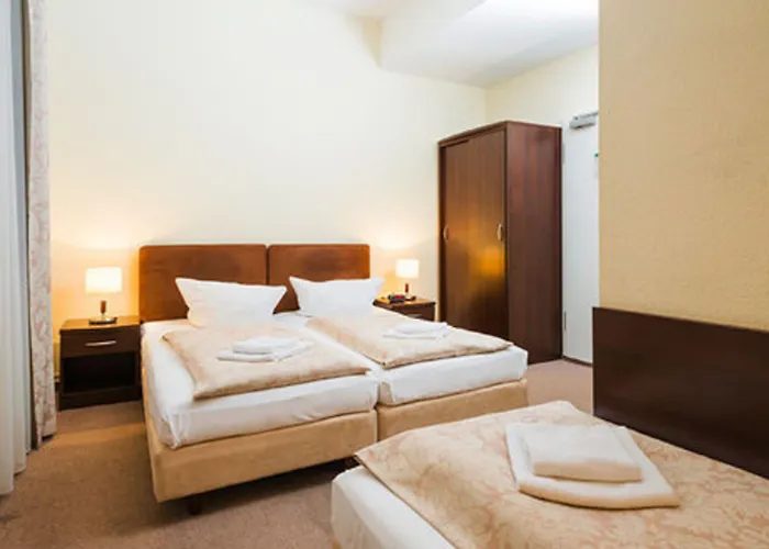 Upper Kurfuerstendamm Hotel 3*