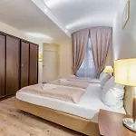 Upper Kurfuerstendamm Hotel 3*