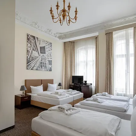Upper Kurfuerstendamm 3* Berlín