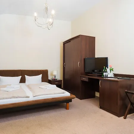 Hotel Upper Kurfuerstendamm 3*