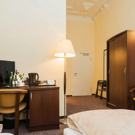 Upper Kurfuerstendamm 3*