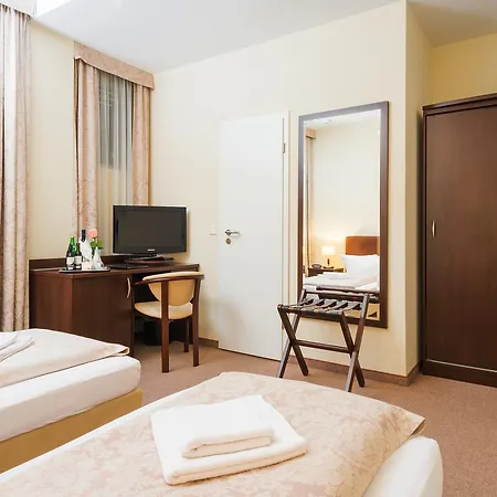 Upper Kurfuerstendamm 3* Βερολίνο